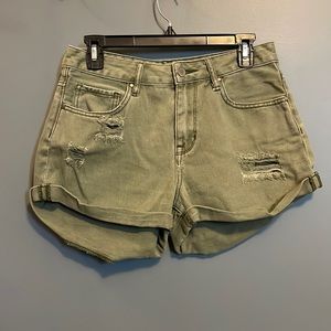 Bullhead Shorts (Pacsun)